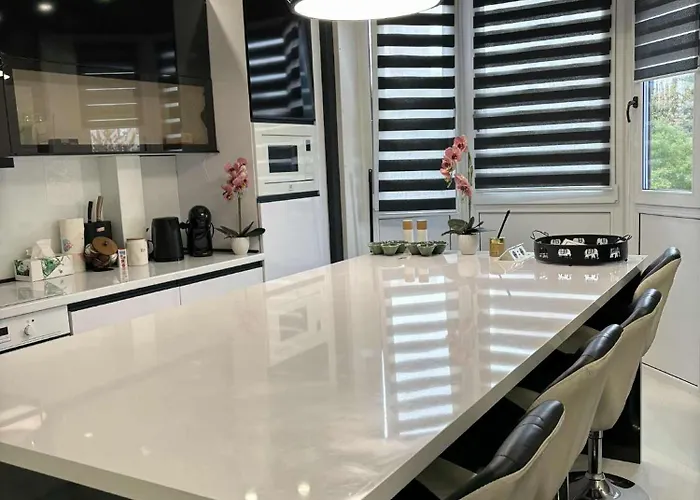 Black&white Deluxe Lägenhet *